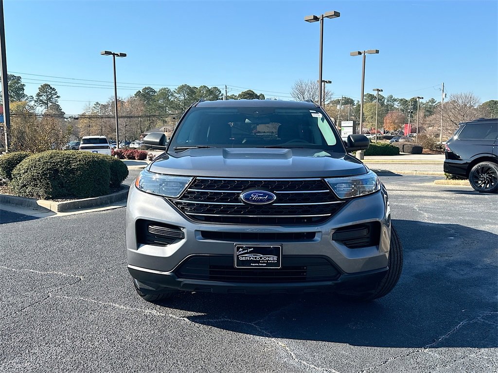 Used 2022 Ford Explorer XLT image 5