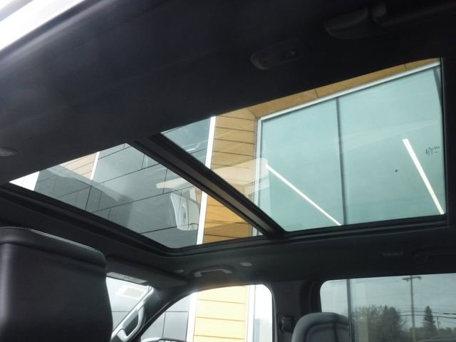 New 2026 Jeep Grand Wagoneer 4WD image 17