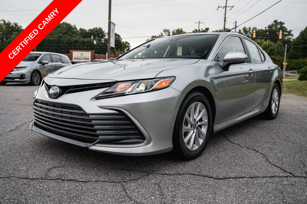 Certified 2023 Toyota Camry LE FWD image 3