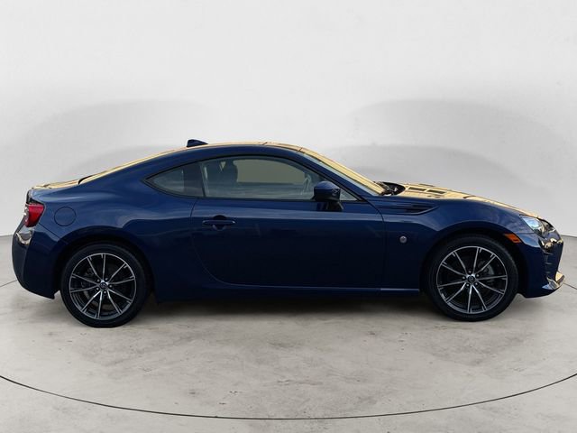 Used 2018 Toyota 86 image 6
