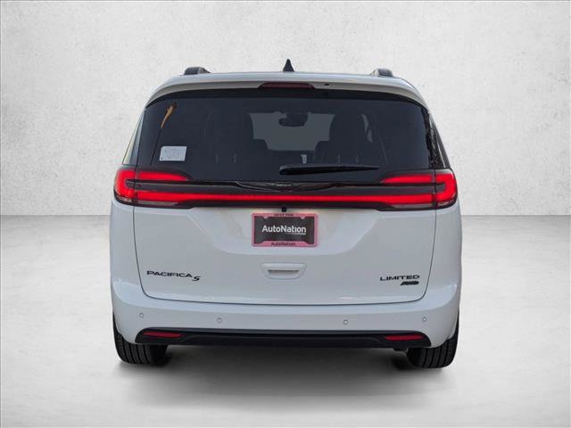 New 2026 Chrysler Pacifica Limited w/ S Appearance Package AWD/4WD image 8
