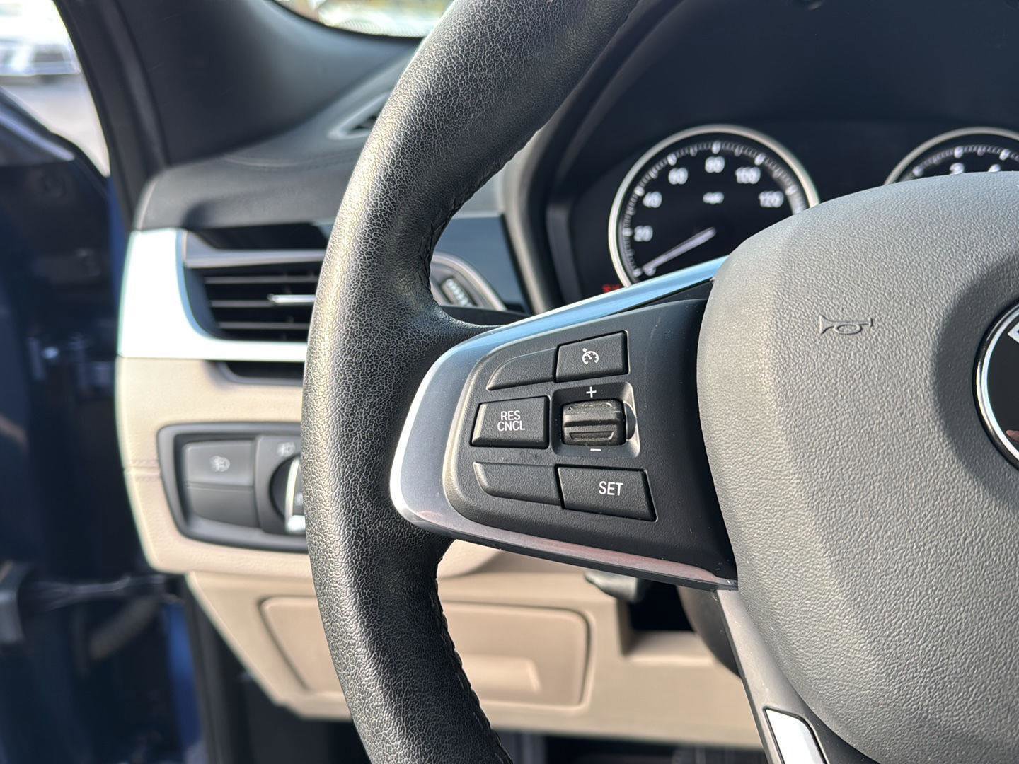 Used 2022 BMW X2 sDrive28i w/ Premium Package image 18