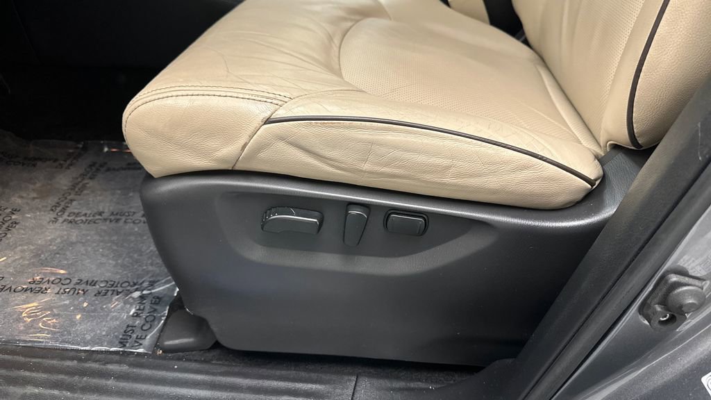 Used 2022 Nissan Armada SL image 19