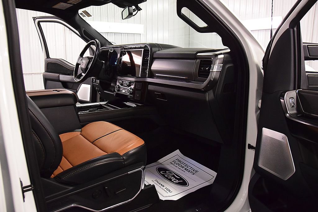 Used 2024 Ford F350 Platinum w/ Tremor Off-Road Package image 36
