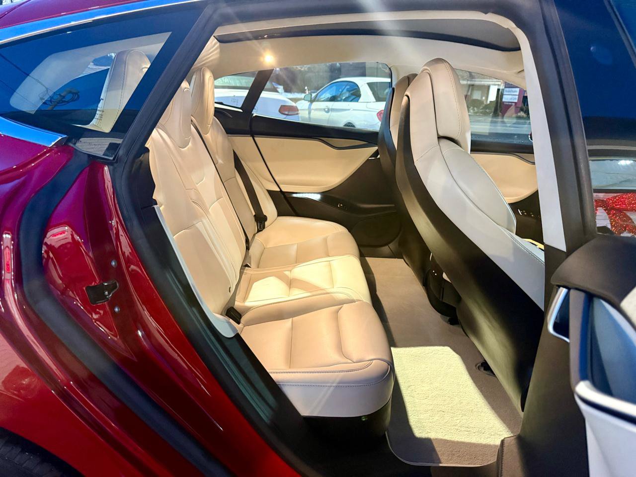 Used 2019 Tesla Model S 100D AWD/4WD image 18