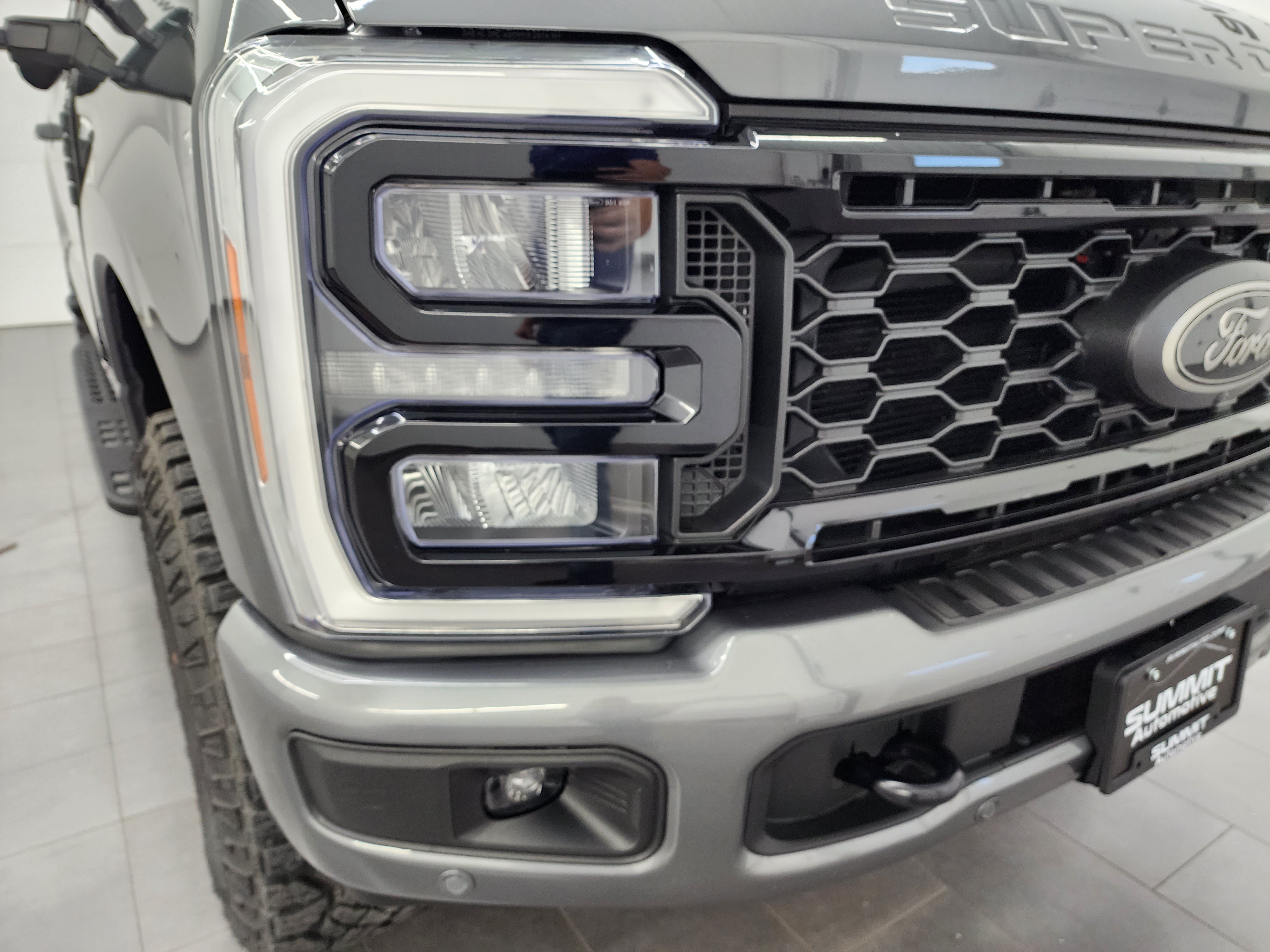 Used 2025 Ford F250 Lariat w/ Lariat Ultimate Package AWD/4WD image 25