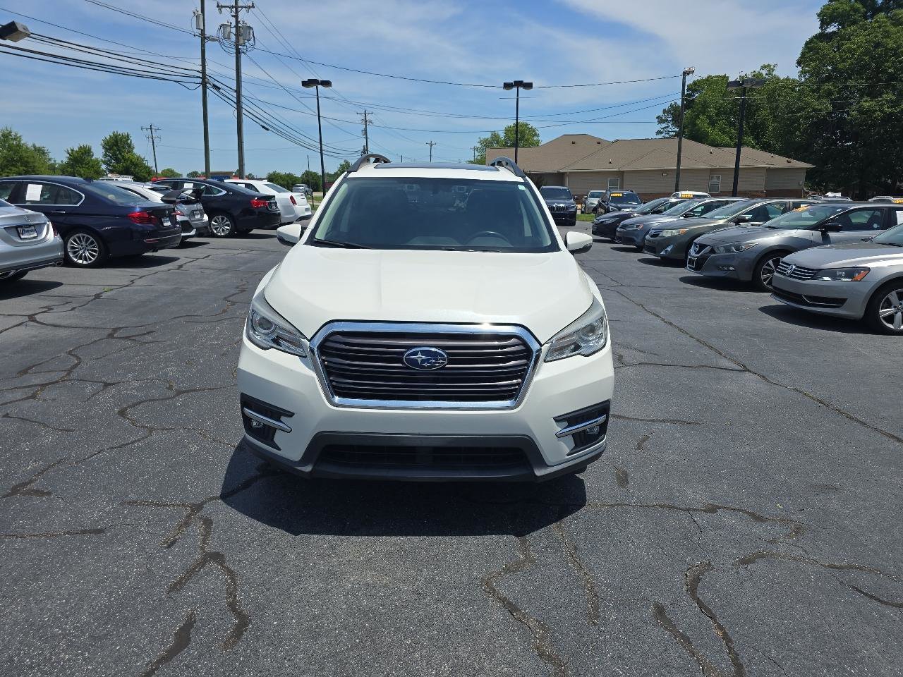 Used 2020 Subaru Ascent Limited w/ Technology Package AWD/4WD image 2