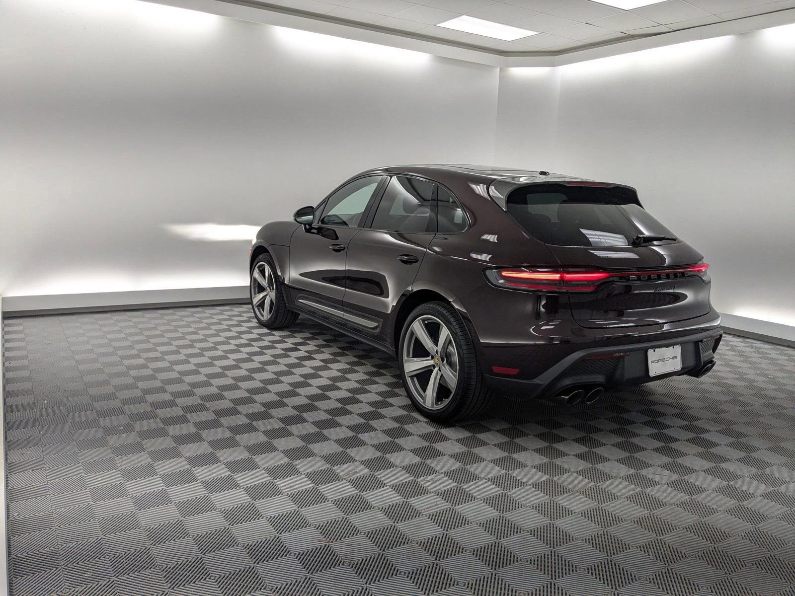 New 2026 Porsche Macan Turbo AWD/4WD image 3