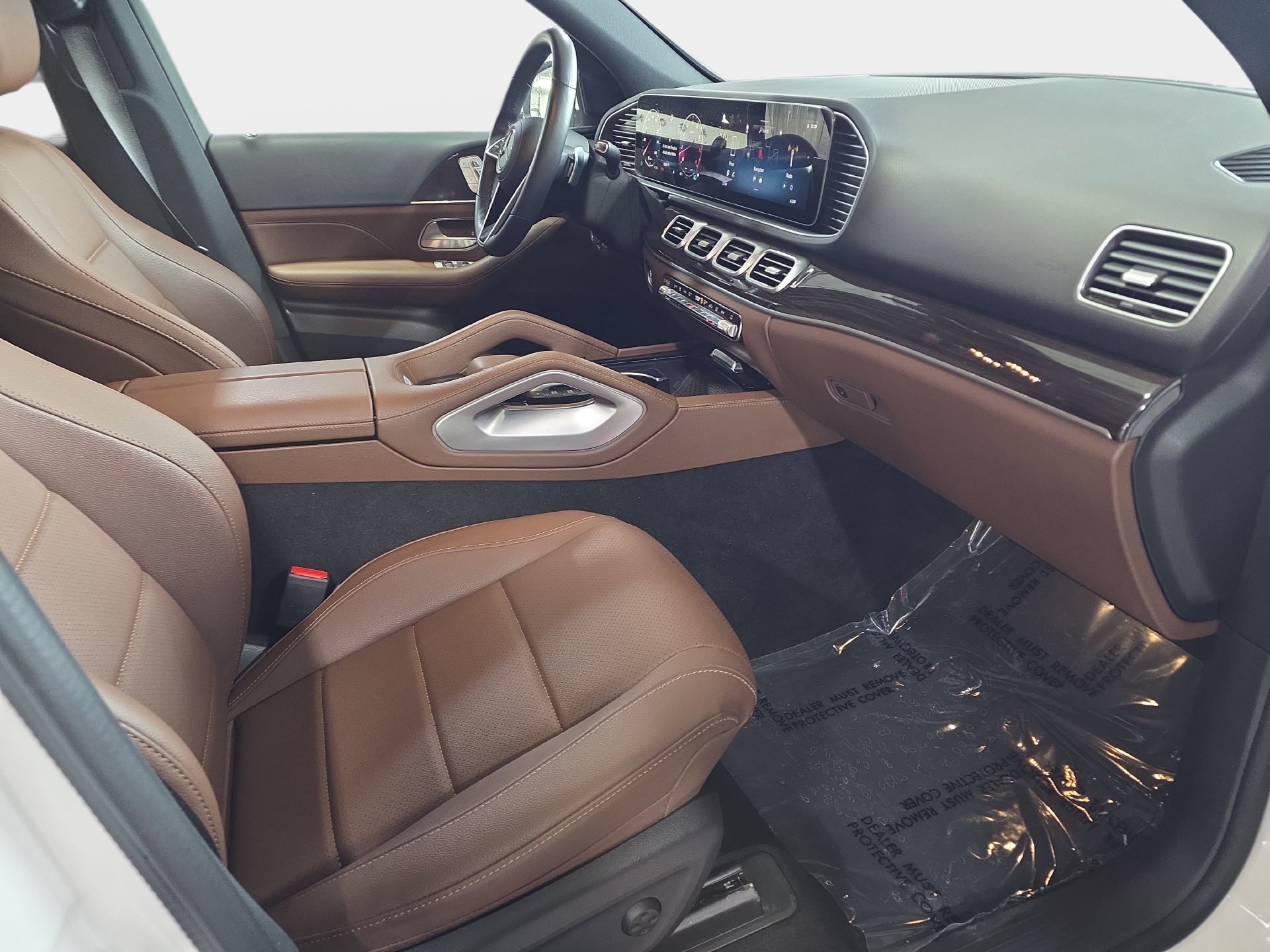 Used 2026 Mercedes-Benz GLE 350 4MATIC w/ Winter Package image 10