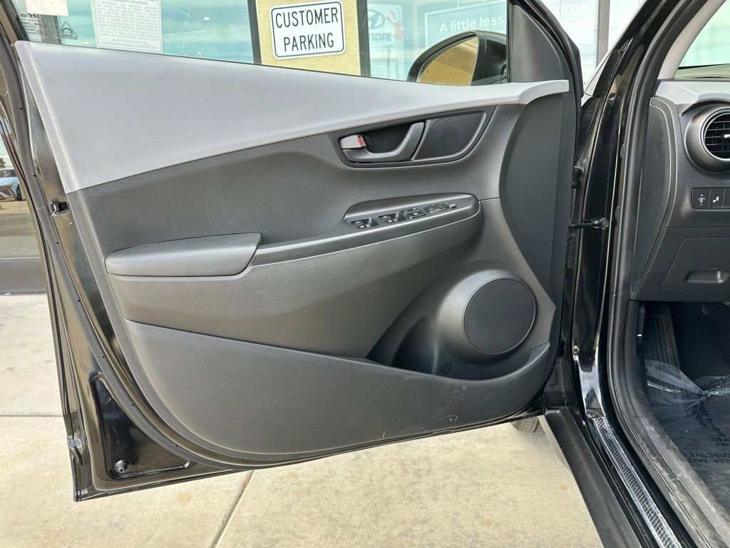 Used 2020 Hyundai Kona SEL image 12