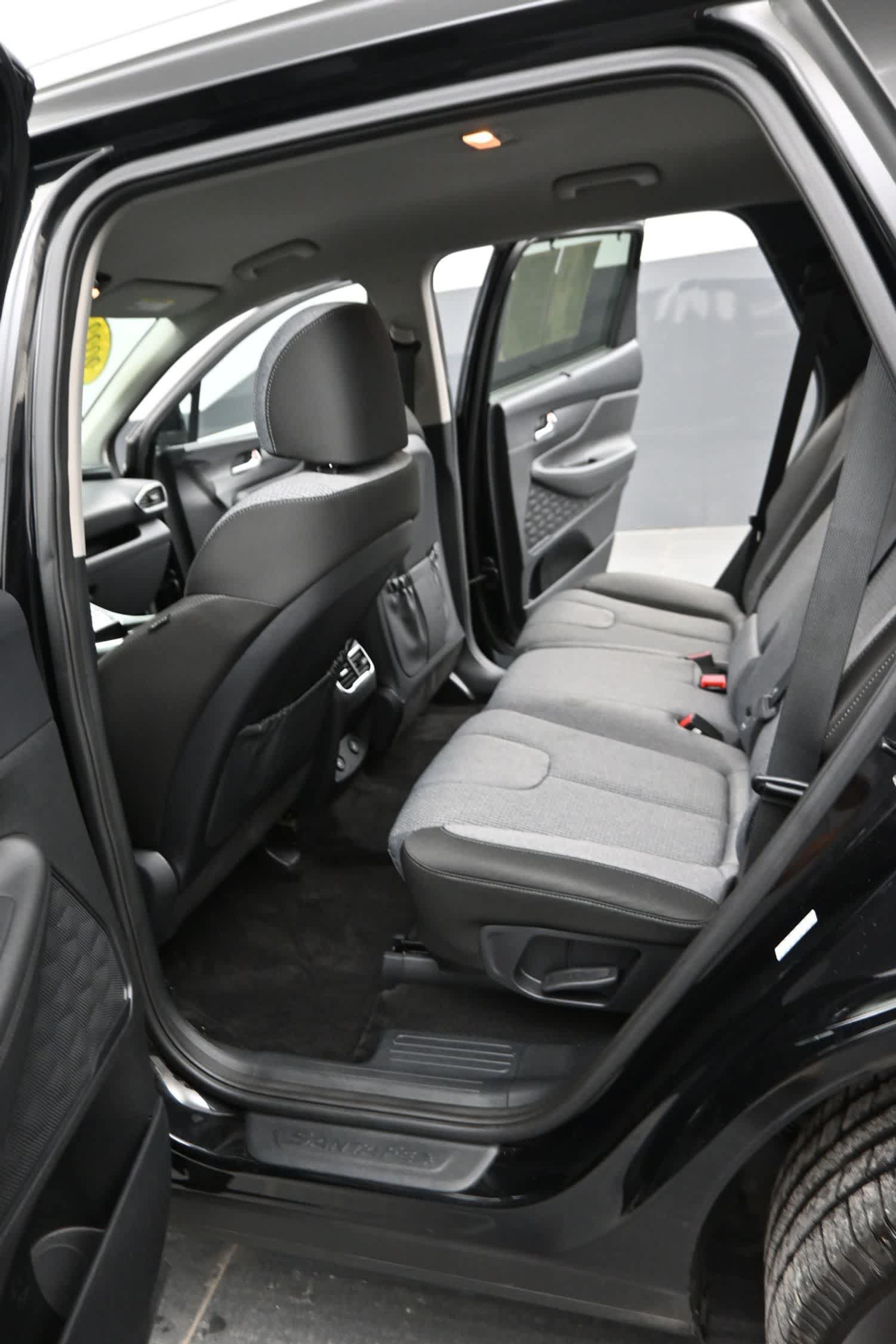 Used 2022 Hyundai Santa Fe Blue AWD/4WD image 15