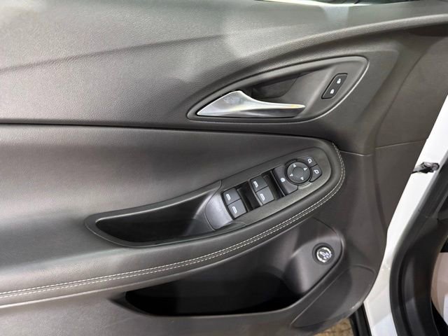 Used 2025 Buick Encore GX Preferred image 12