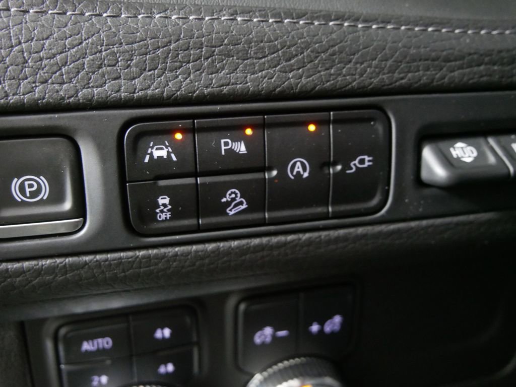 Used 2021 GMC Yukon Denali image 18