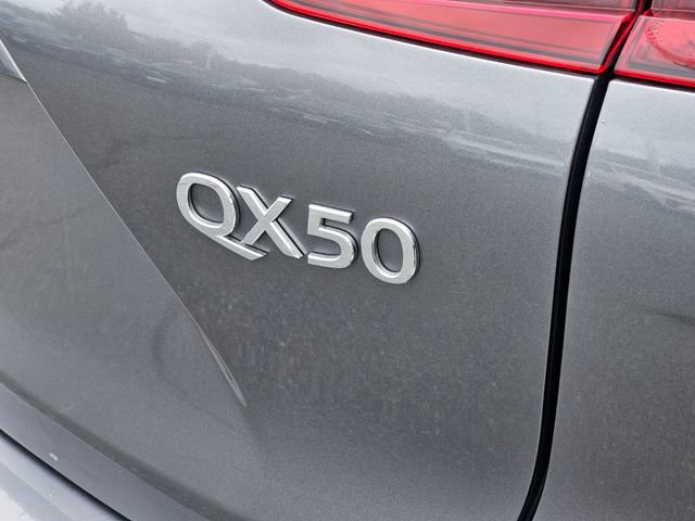 Used 2019 INFINITI QX50 Essential w/ Proactive Package AWD/4WD image 11