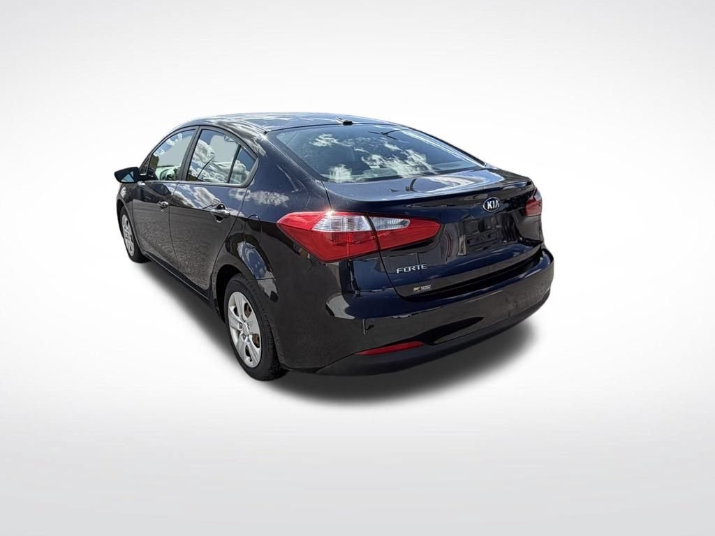 Used 2016 Kia Forte LX FWD image 3