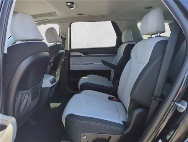 Used 2020 Hyundai Palisade SEL w/ Convenience Package FWD image 17