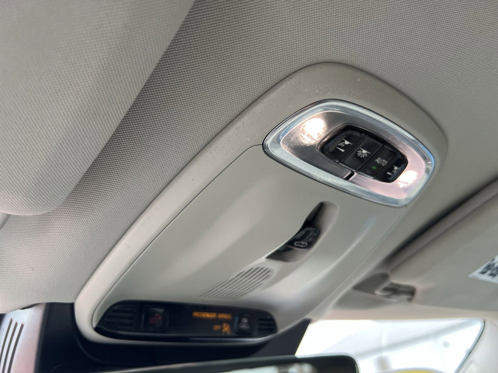 Used 2022 Volvo XC90 T6 Momentum w/ Advanced Package image 31