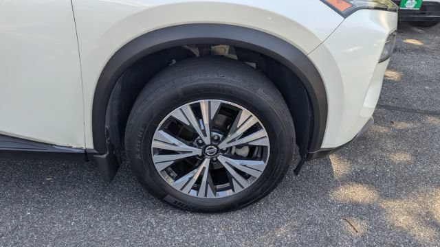 Used 2021 Nissan Rogue SV AWD/4WD image 11