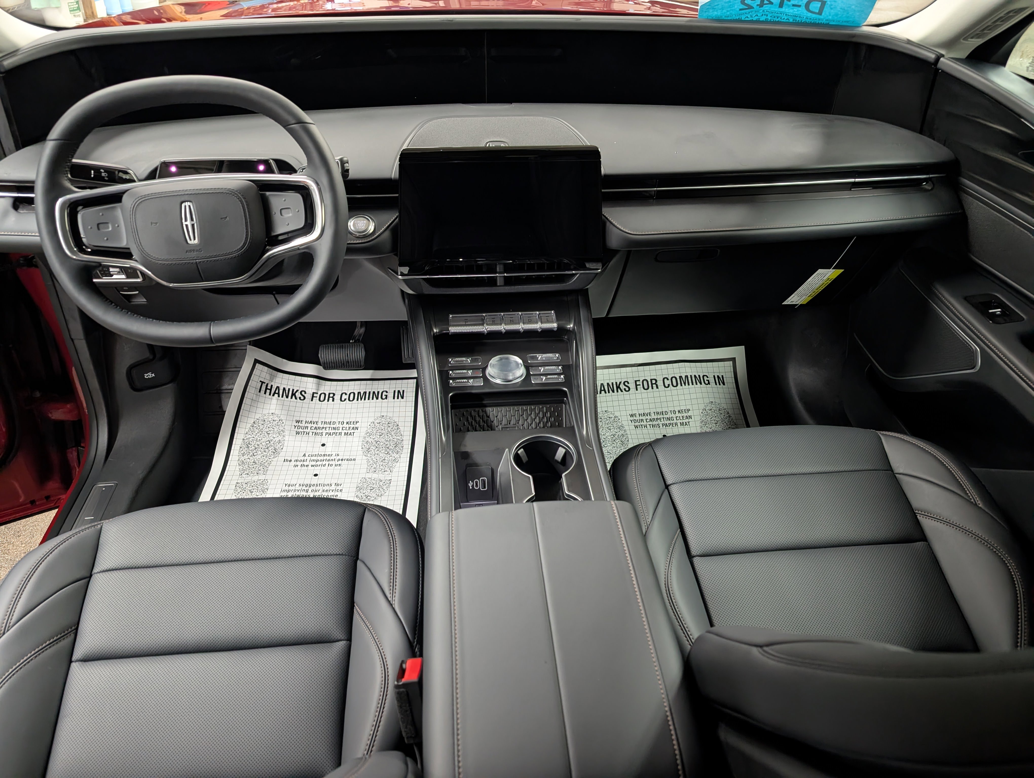 New 2026 Lincoln Nautilus Premier AWD/4WD image 8