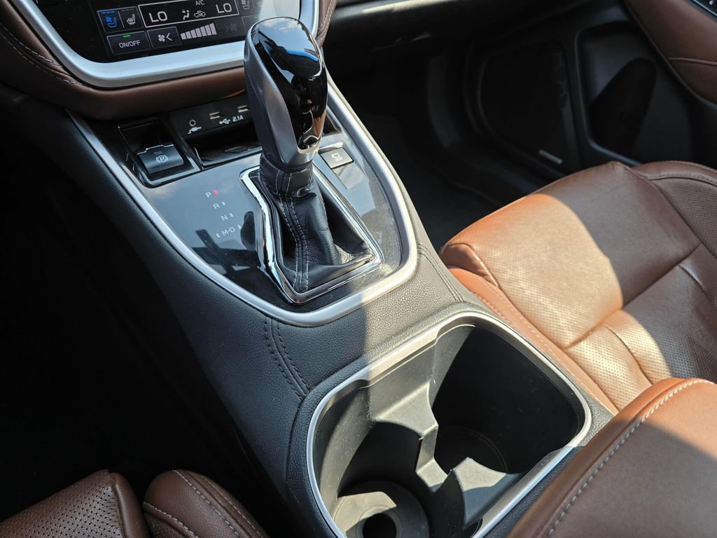 Used 2020 Subaru Outback Touring XT AWD/4WD image 21