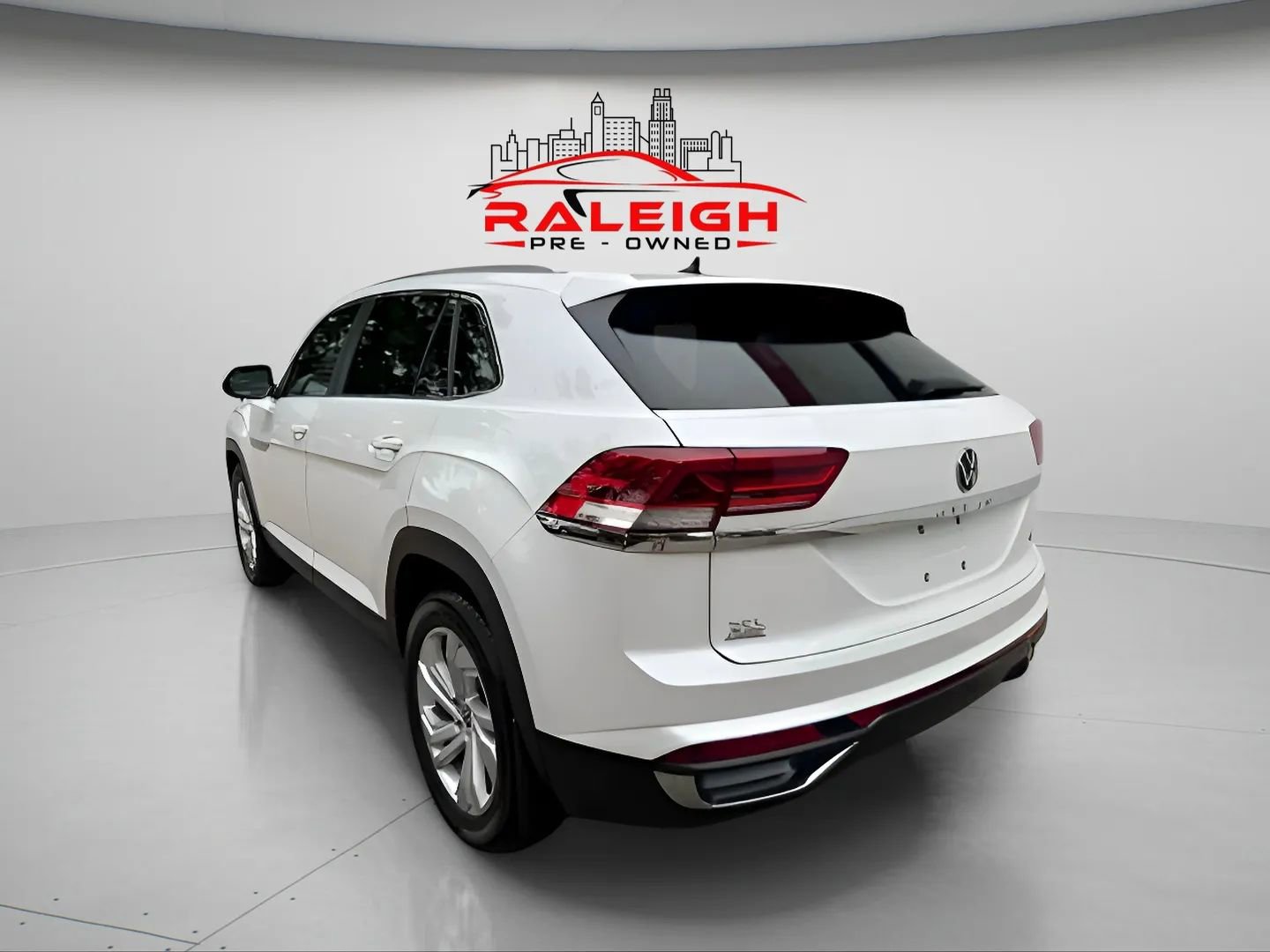 Used 2021 Volkswagen Atlas Cross Sport SEL image 6