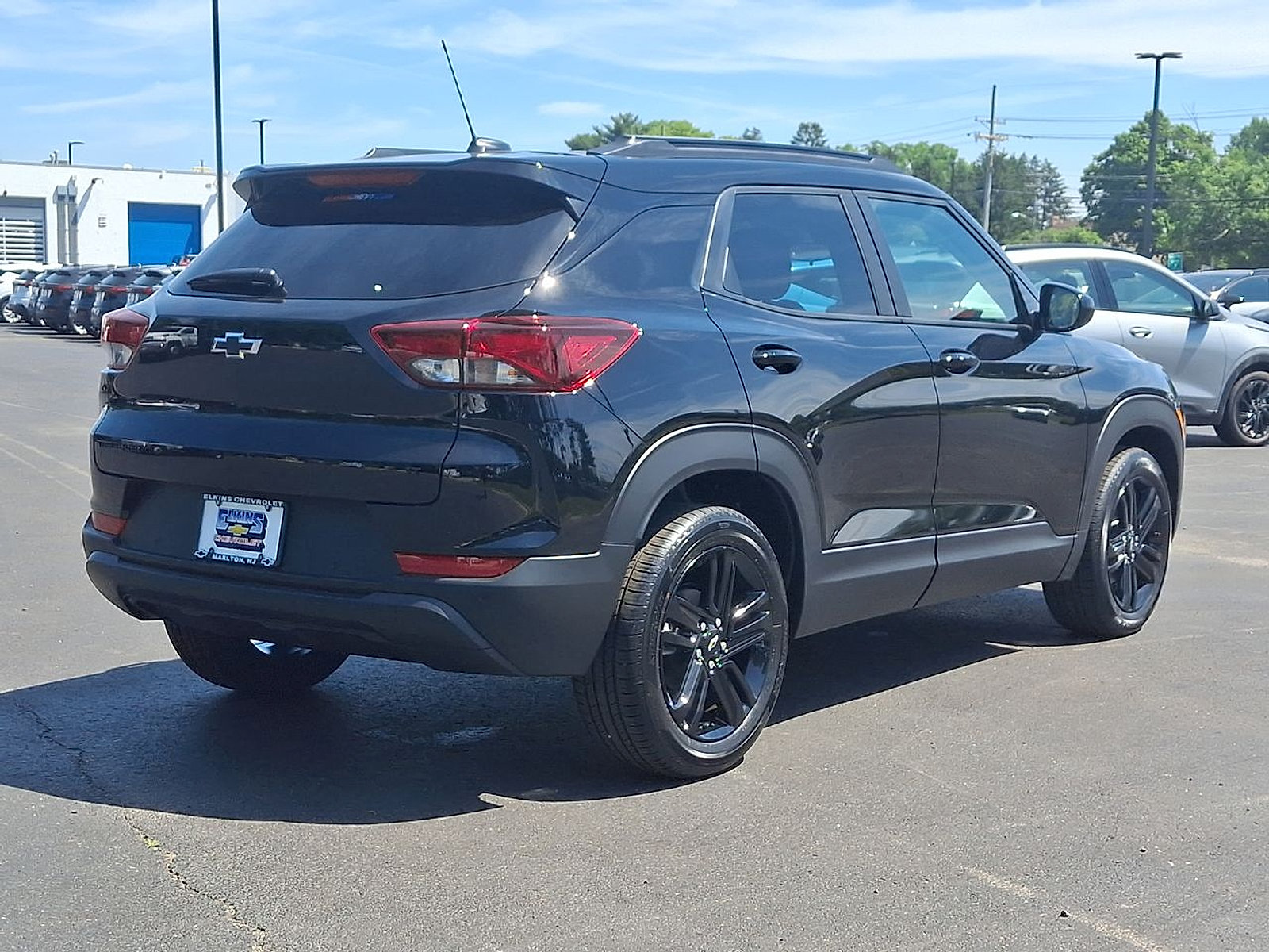 New 2026 Chevrolet TrailBlazer LT w/ Midnight Edition FWD image 12