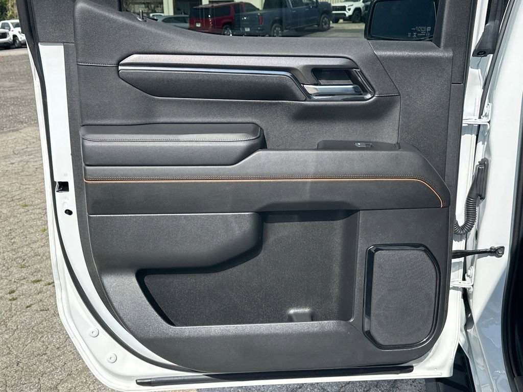 Used 2024 GMC Sierra 1500 AT4 w/ Technology Package image 22