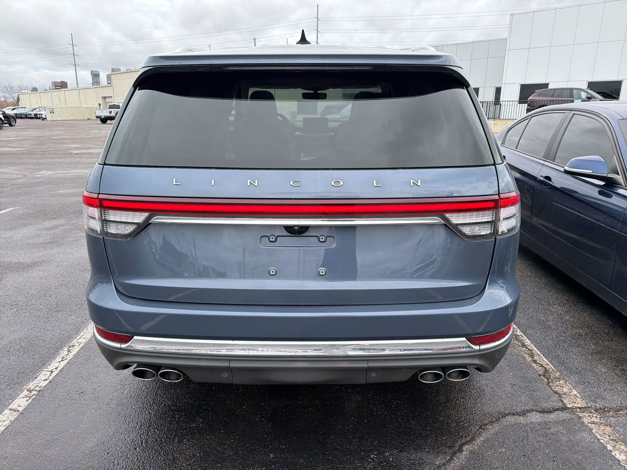 Used 2021 Lincoln Aviator Reserve w/ Equipment Group 202A image 9