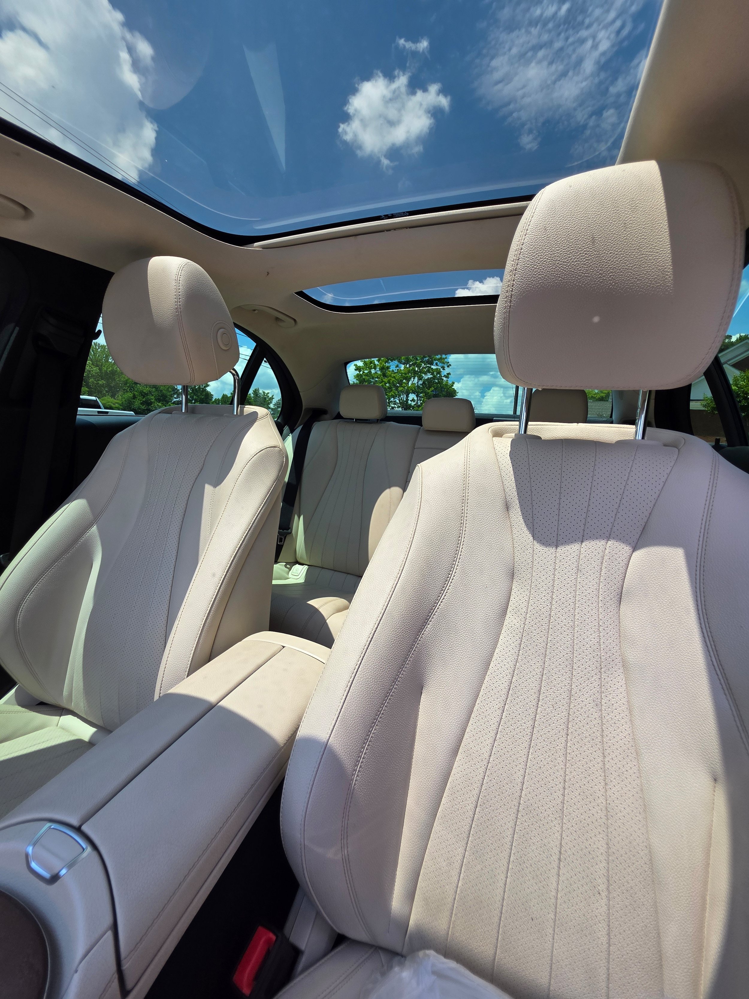 Used 2022 Mercedes-Benz E 350 4MATIC Sedan image 19