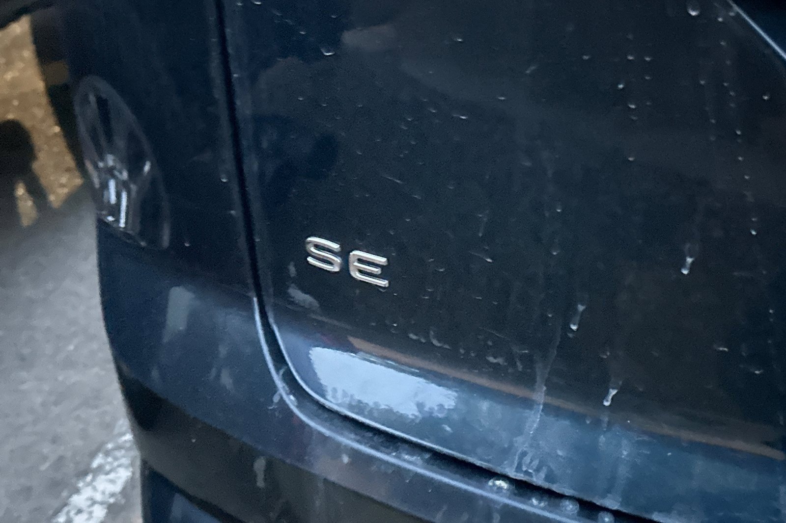 Used 2022 Volkswagen Atlas Cross Sport SE image 9