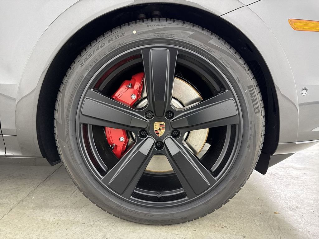New 2026 Porsche Cayenne GTS image 15