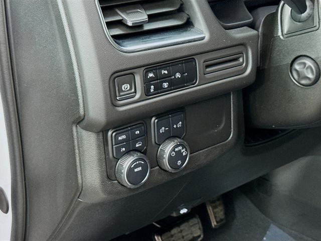 Used 2023 Chevrolet Tahoe RST w/ RST Performance Edition AWD/4WD image 12