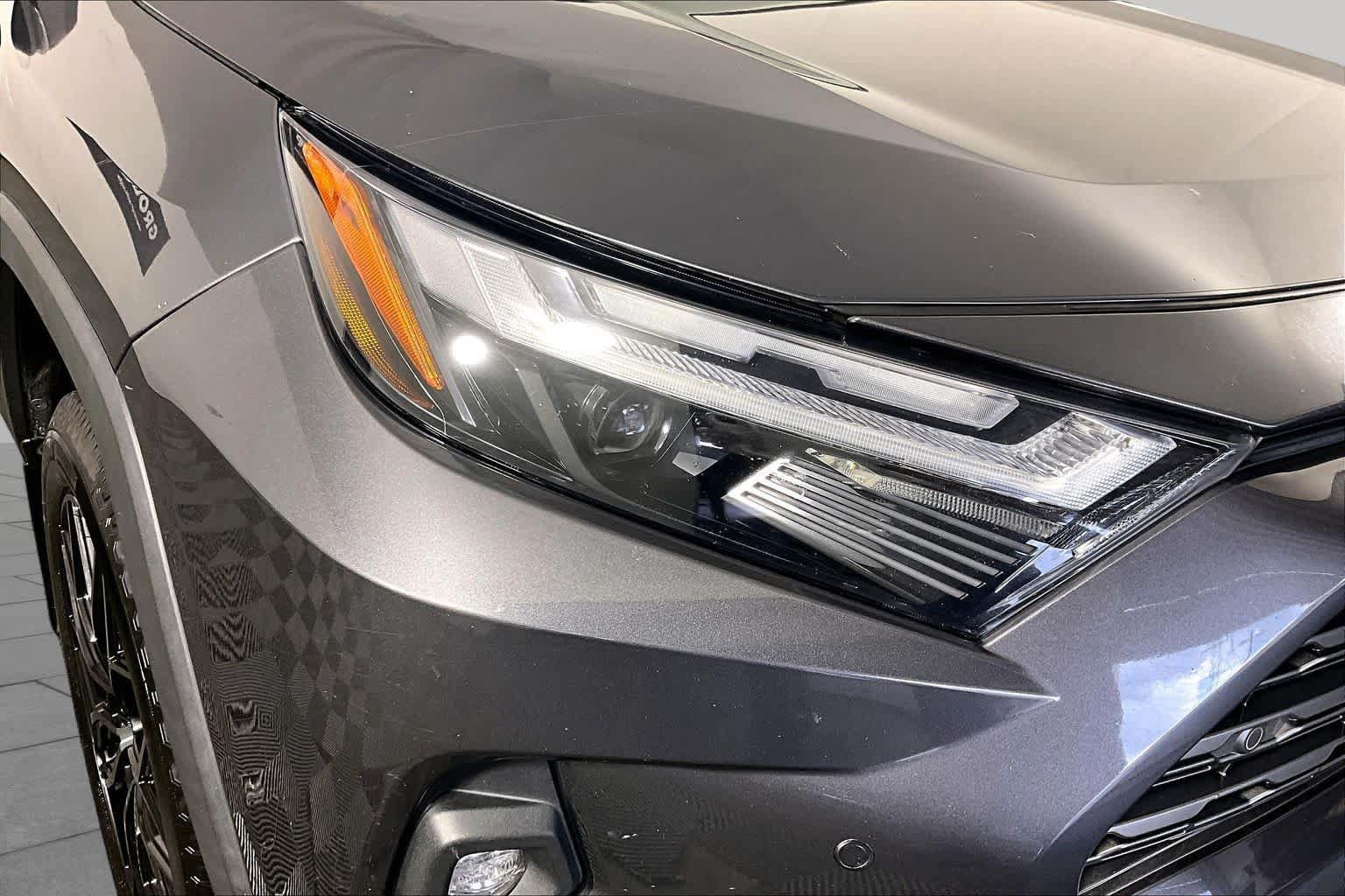 Used 2023 Toyota RAV4 Limited FWD image 27
