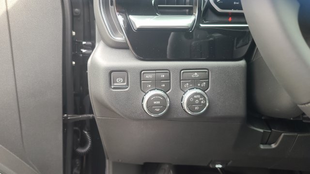 New 2026 GMC Sierra 1500 Elevation w/ X31 Off-Road Package AWD/4WD image 11