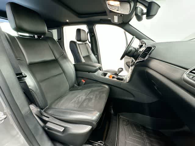 Used 2020 Jeep Grand Cherokee Altitude RWD image 24
