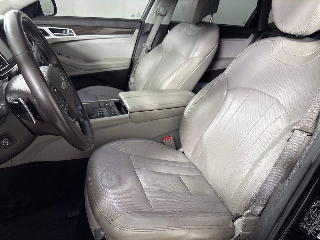 Used 2018 Genesis G80 3.8 RWD image 11