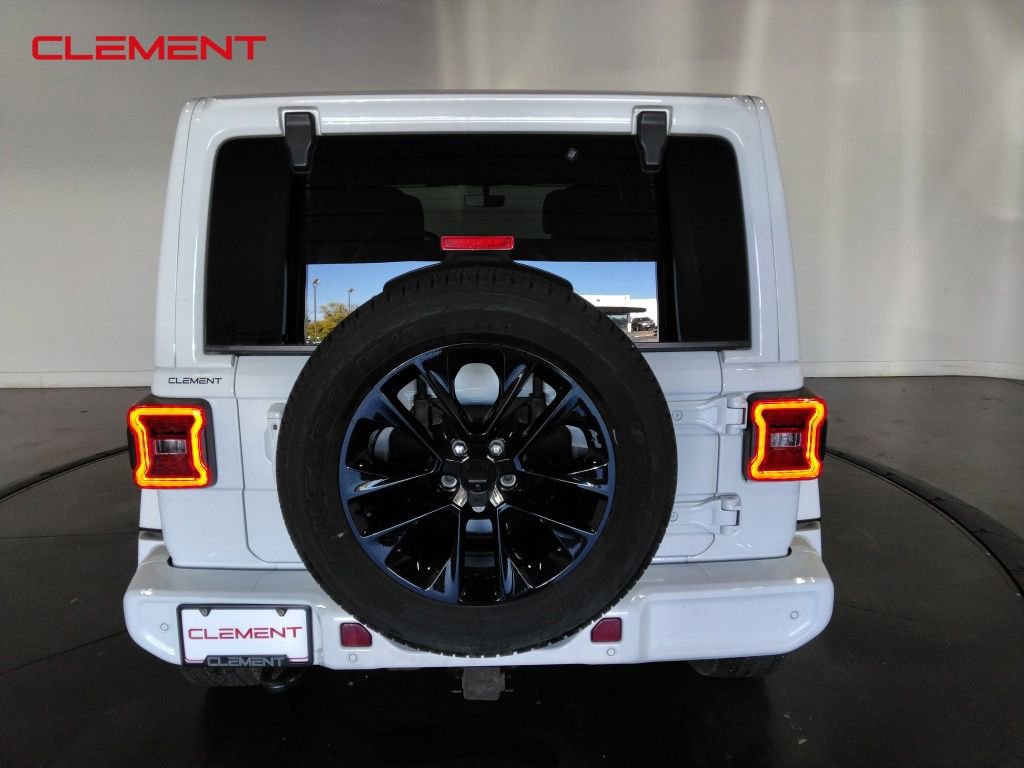 Used 2022 Jeep Wrangler Unlimited Sahara image 6