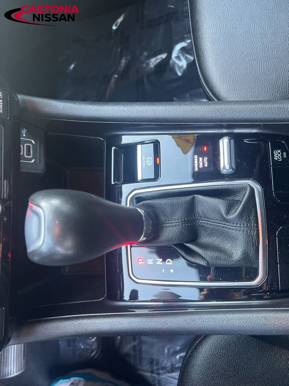 Used 2024 Jeep Compass Latitude image 40