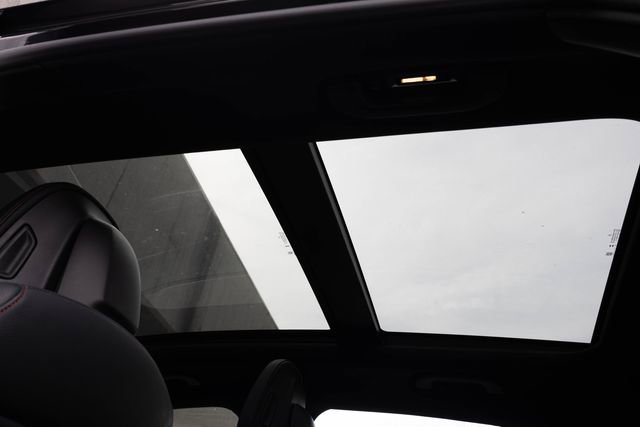 Used 2025 Mercedes-Benz GLC 43 AMG 4MATIC image 27