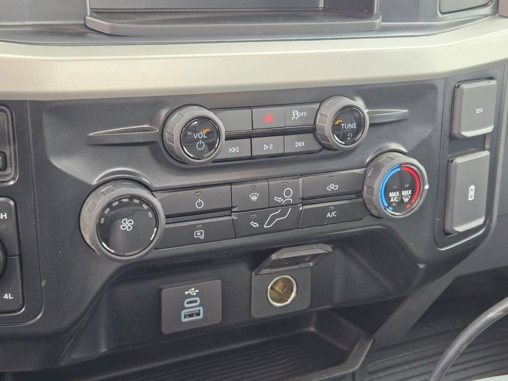 New 2025 Ford F350 XL w/ XL Chrome Package image 18