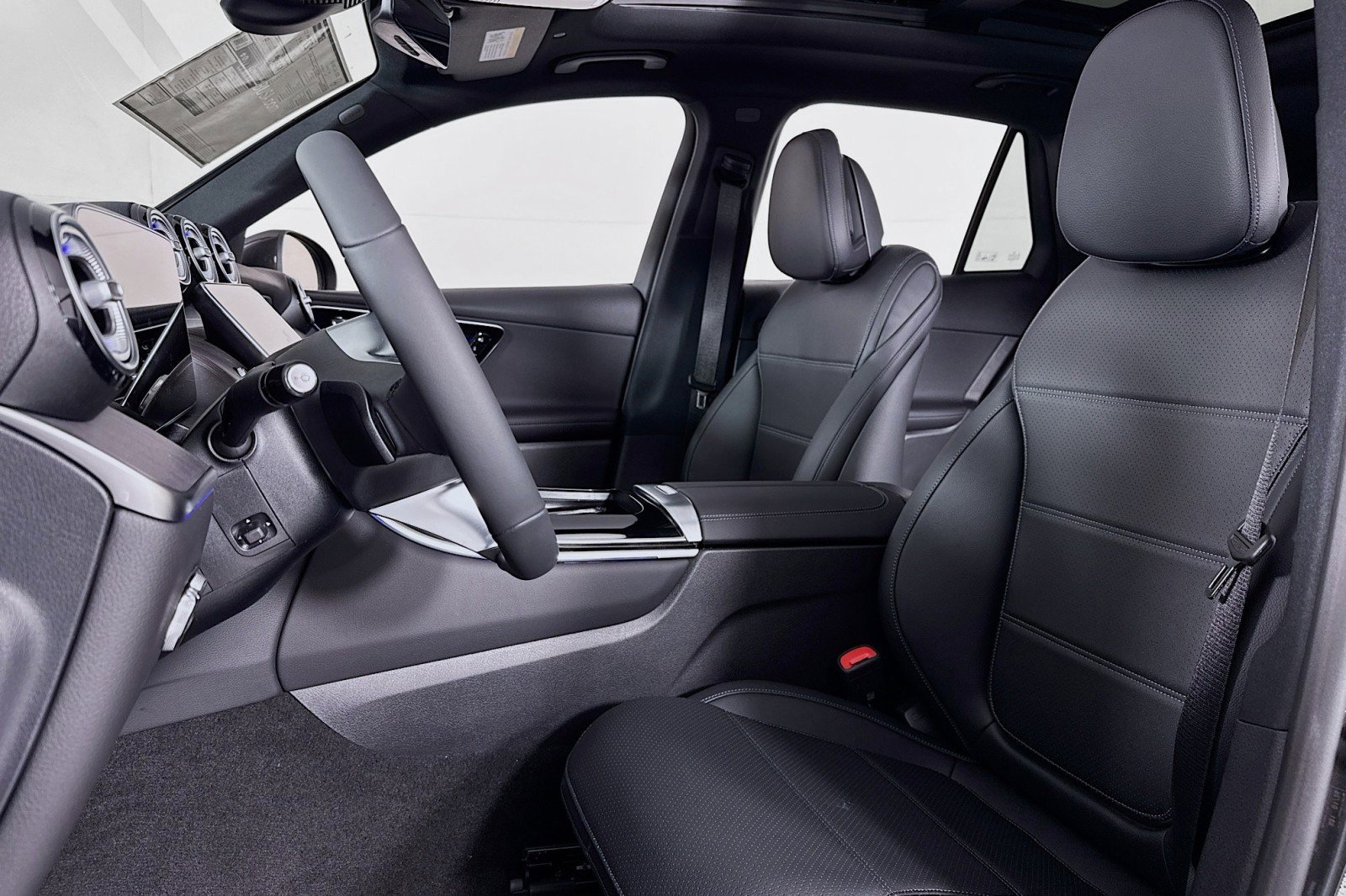 New 2026 Mercedes-Benz GLC 300 image 16