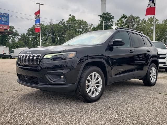 Used 2022 Jeep Cherokee Latitude Lux w/ Sun & Sound Group AWD/4WD image 8