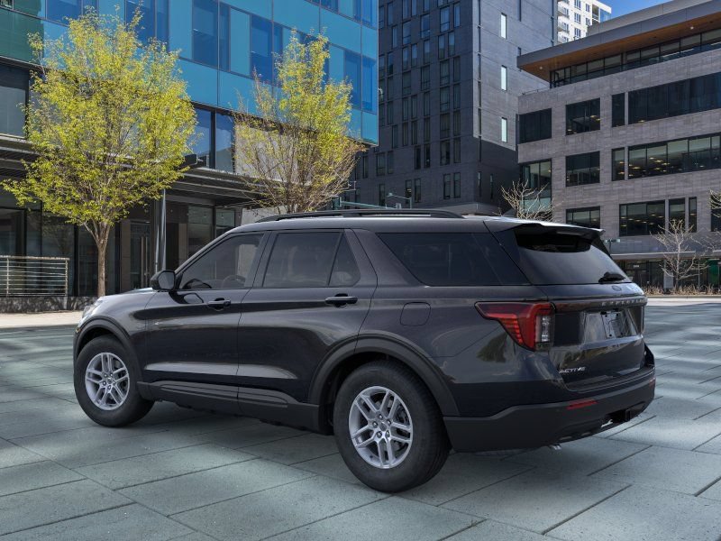 New 2026 Ford Explorer Active AWD/4WD image 4