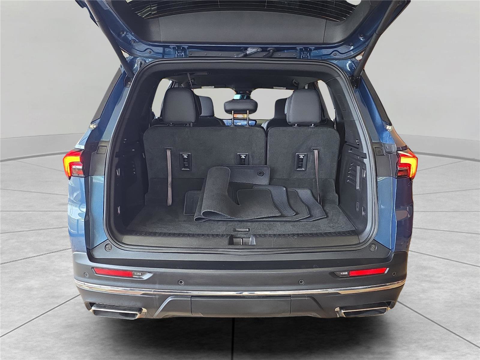 Used 2025 Buick Enclave Preferred image 13