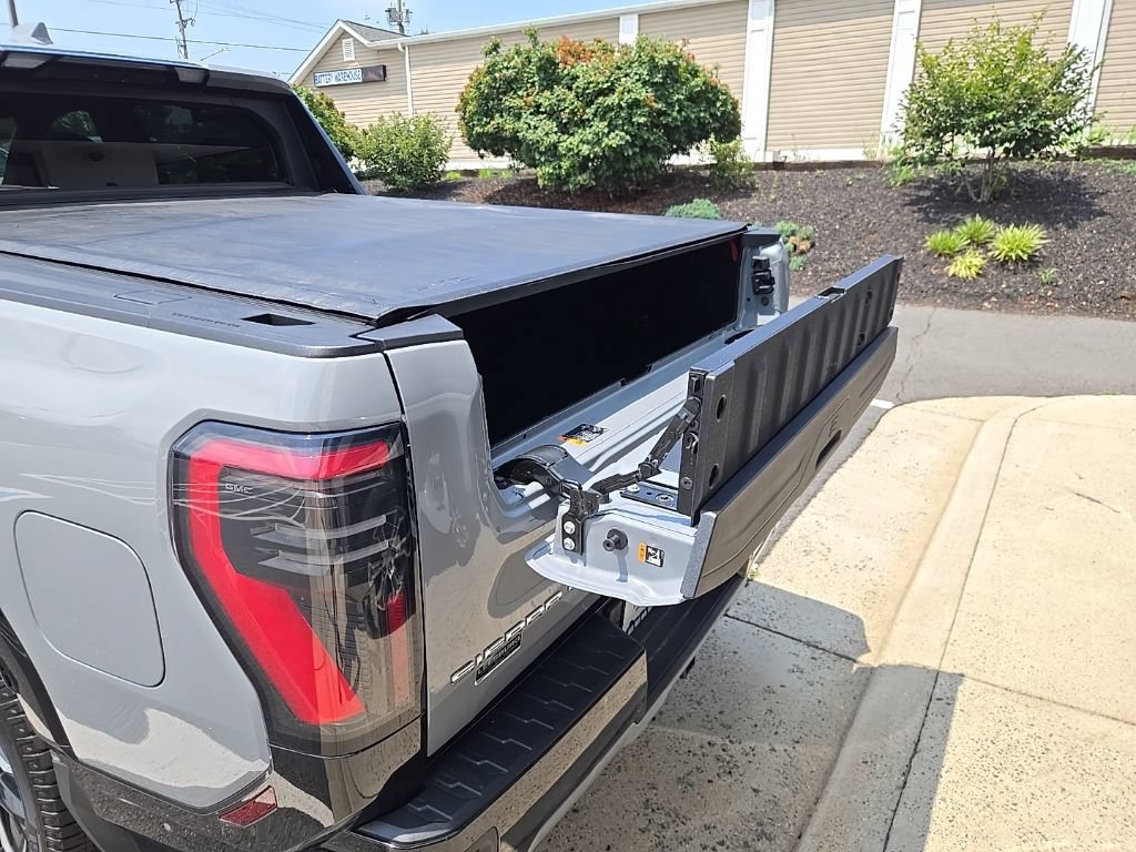 Used 2026 GMC Sierra EV Denali AWD/4WD image 64