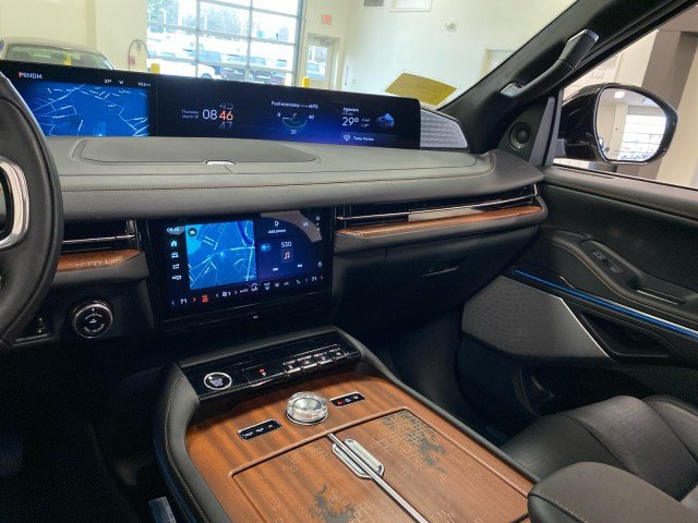 New 2026 Lincoln Navigator L Black Label AWD/4WD image 47