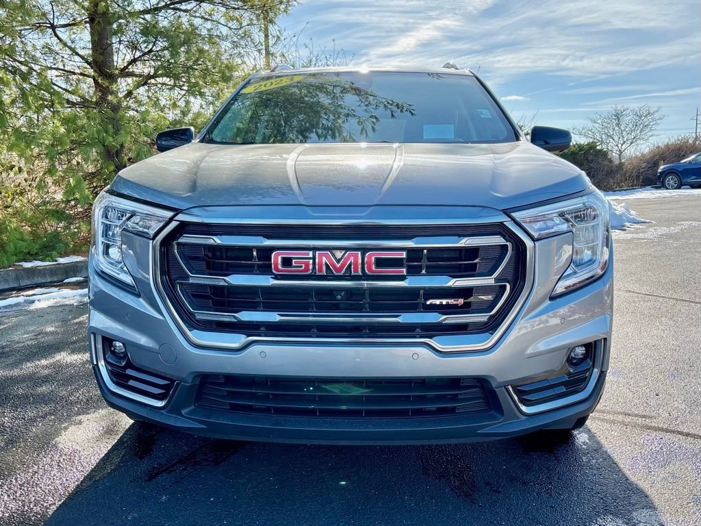 Used 2023 GMC Terrain AT4 w/ Tech Package image 8