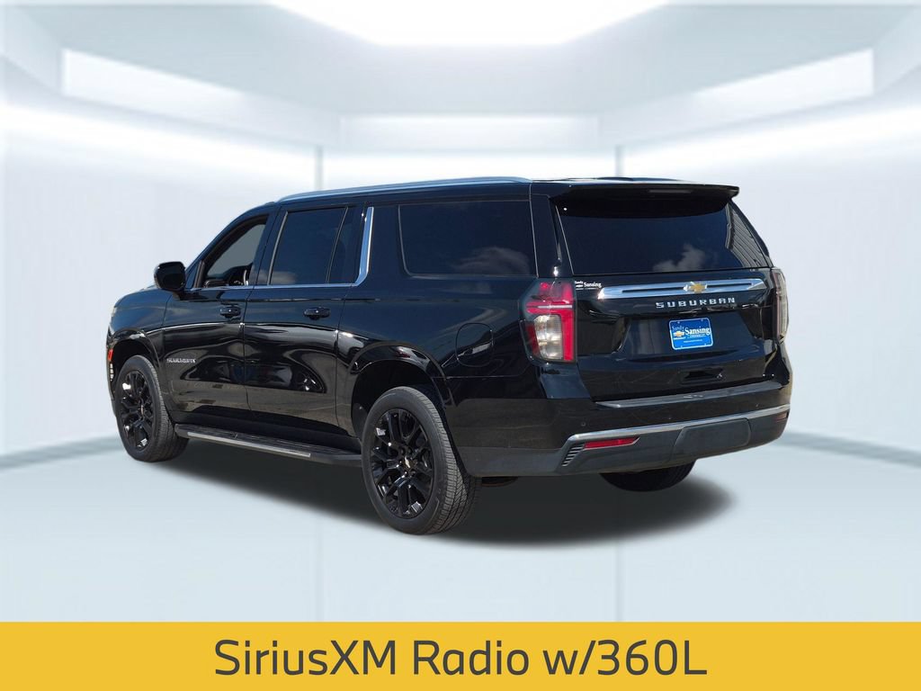 Used 2023 Chevrolet Suburban LS RWD image 4