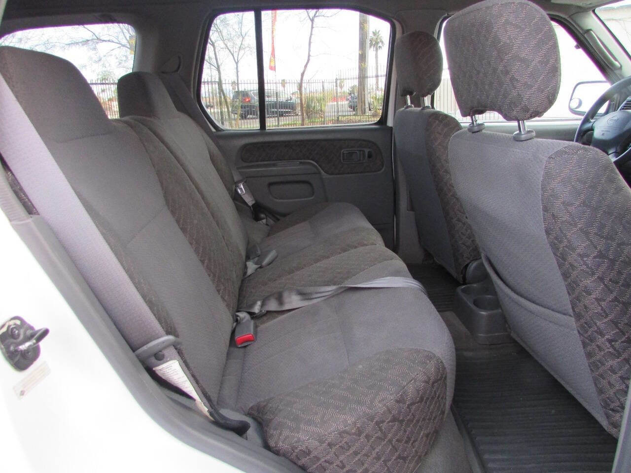 Used 2000 Nissan Xterra XE image 29