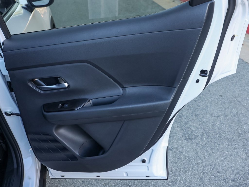 New 2026 Nissan Kicks SV image 19